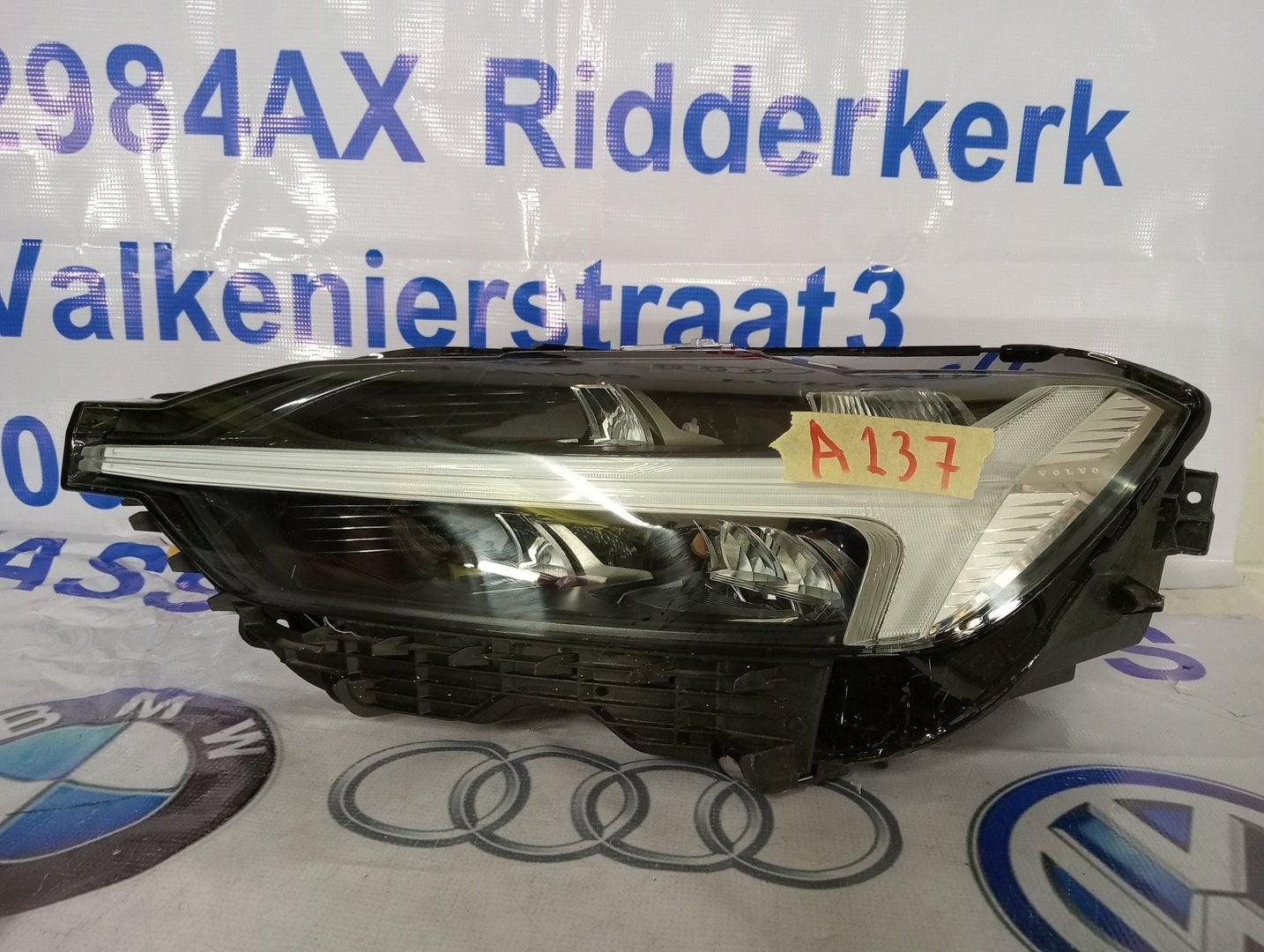 Koplamp Volvo XC60 2 Full Led 32338983 Links 2-J60-5038N, Gebruikt, -, -, Ophalen of Verzenden