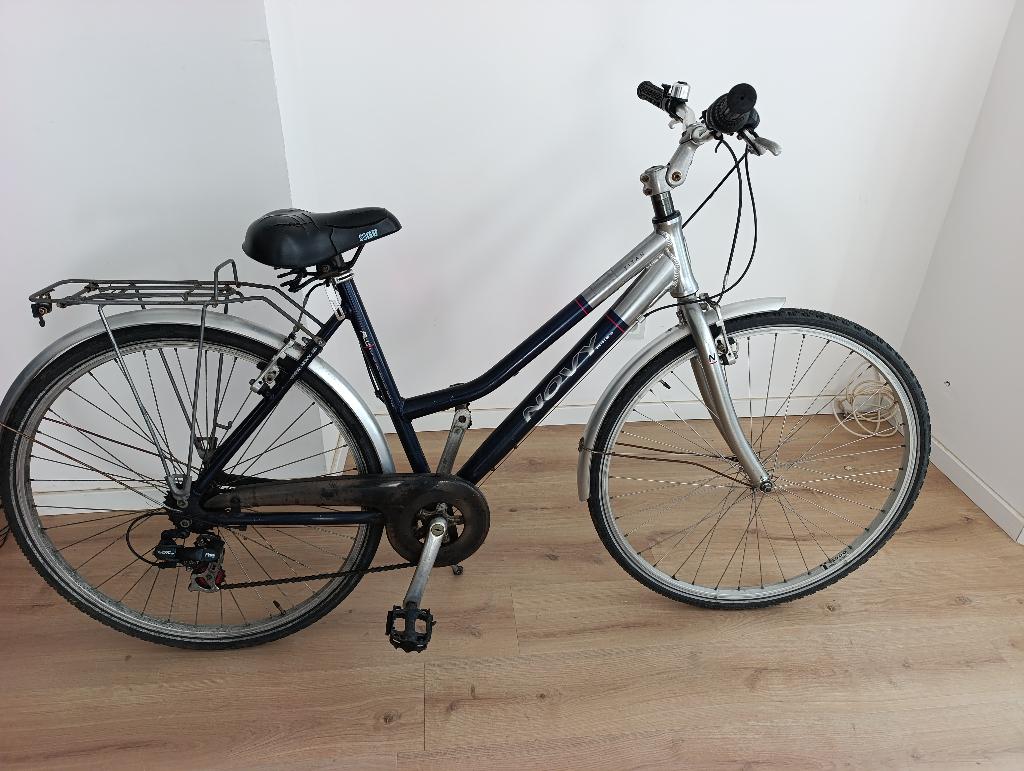 Damesfiets Novy rijklaar €75 interesse->0488790706, Fietsen en Brommers, Fietsen | Dames | Damesfietsen, Ophalen, Gebruikt