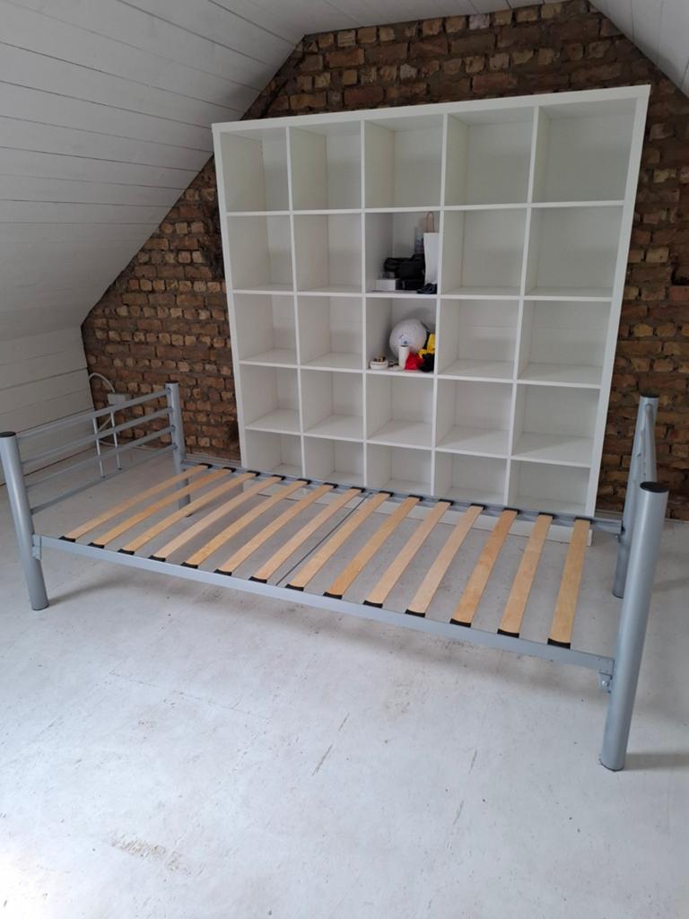 Eenpersoonsbed, Ophalen, Zo goed als nieuw