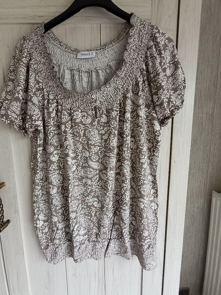 gratis t shirt Yessica maat M, Ophalen of Verzenden, Maat 38/40 (M)