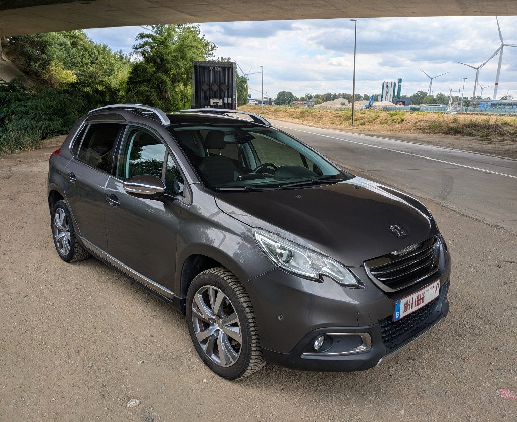 Peugeot 2008 PureTech Allure S! Met veel extra opties!!, Autos, Peugeot, Argent ou Gris, Achat, Euro 6, 5 portes