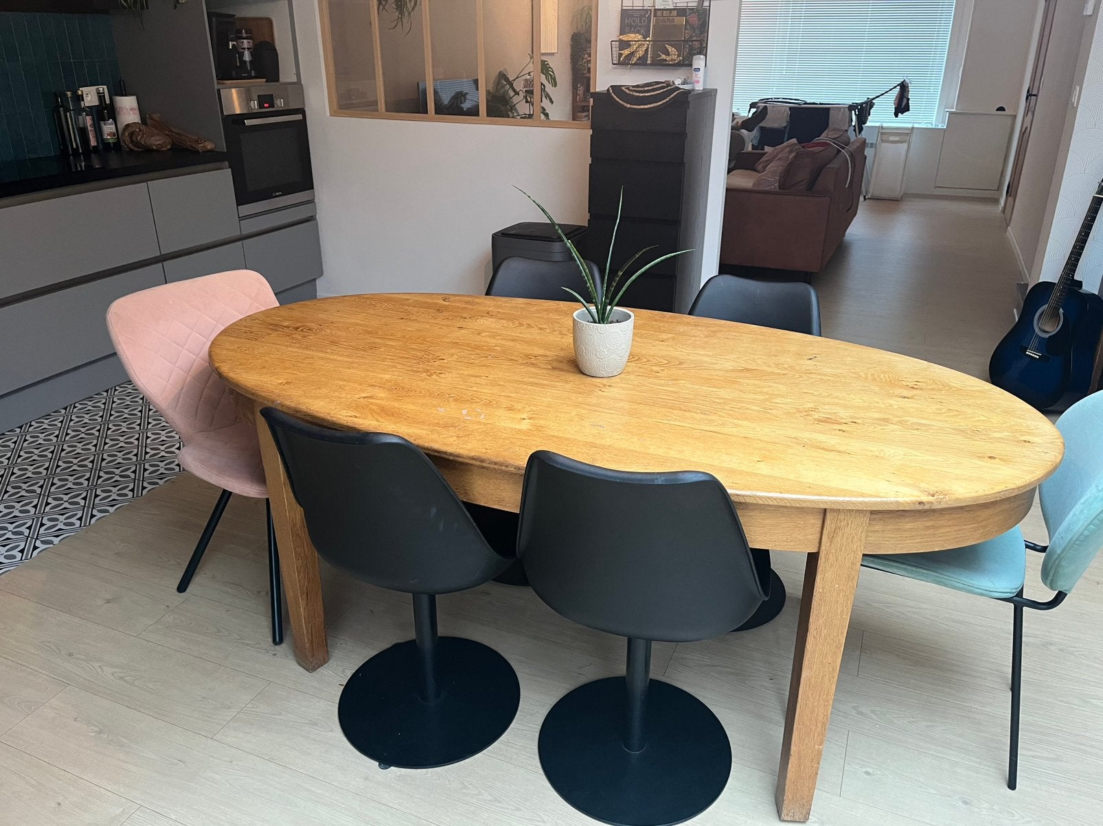 Grote ovale houten eettafel 190  98 cm | Op te frissen, Huis en Inrichting, Ophalen, Gebruikt, 50 tot 100 cm, Vijf personen of meer