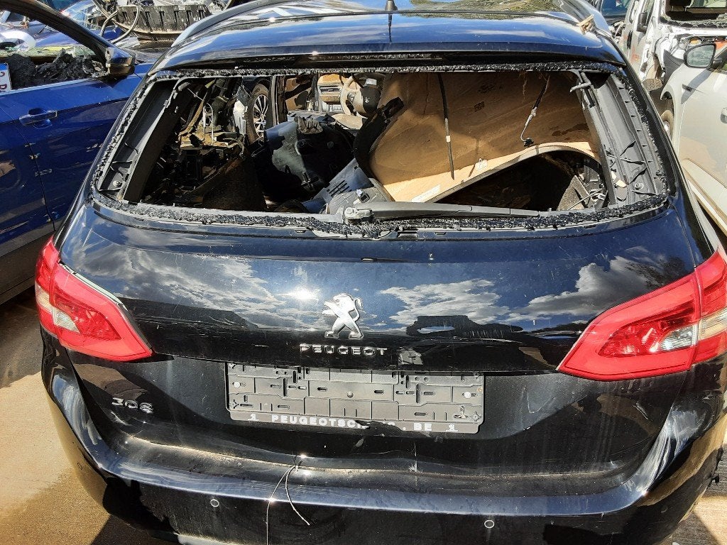 ACHTERKLEP Peugeot 308 SW (L4 / L9 / LC / LJ / LR), Gebruikt, Achterklep, Mevr. I. Hauben, Rue de l'Espoir 34 34
4030  GRIVEGNÉE, BE