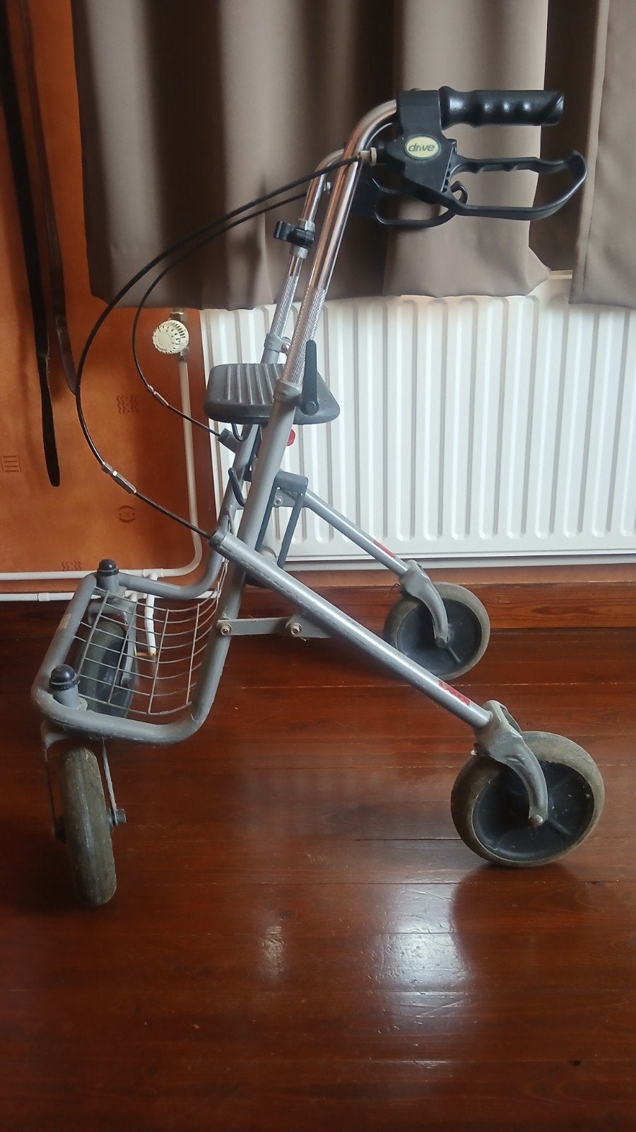 tribune deambulateur, Ophalen