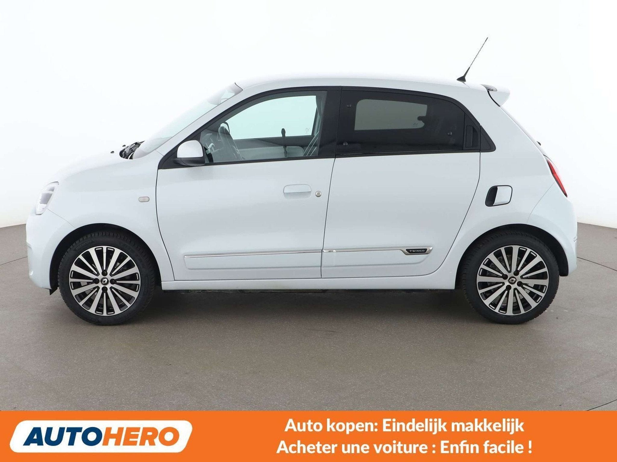 Renault Twingo 0.9 TCe Intens (année de construction 2020), Autos, 898 cm³, Autres carburants, Volant multifonction, Noir