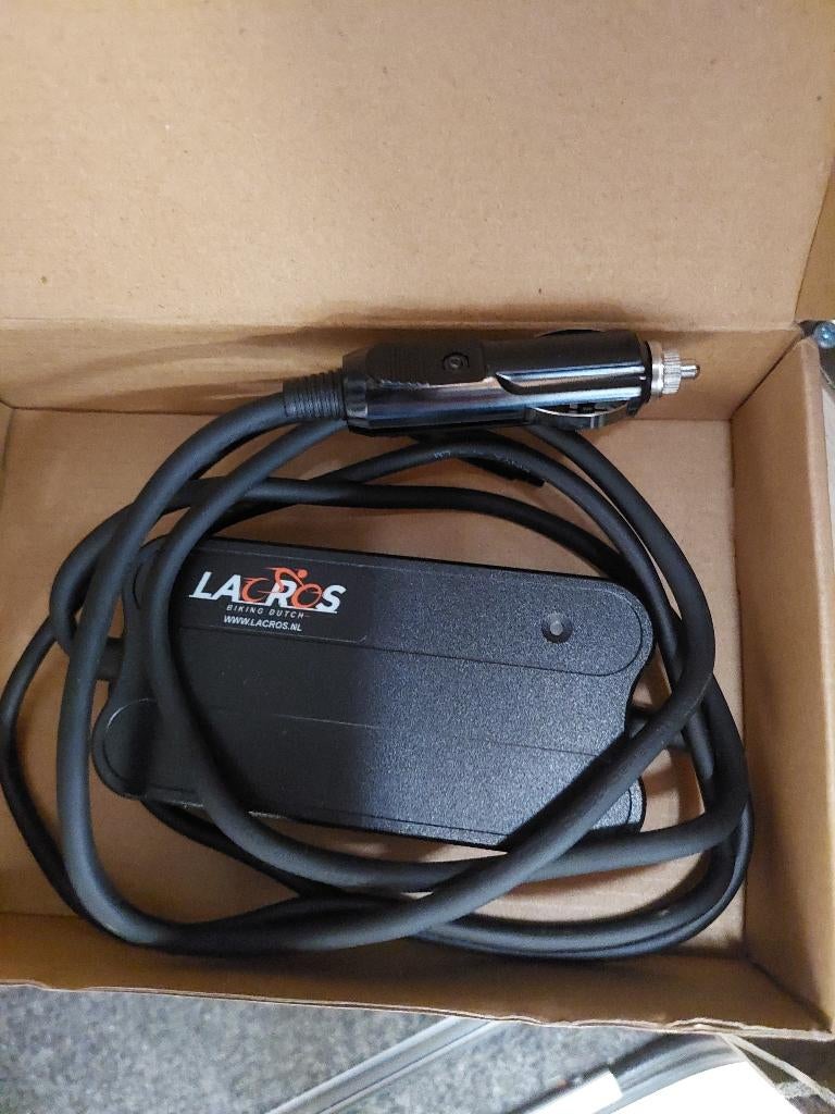 E-bike lacros 12V lader, Fietsen en Brommers, Fietsaccessoires | Fietsaccu's, Ophalen of Verzenden
