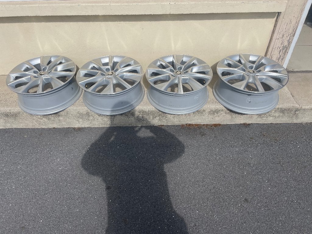 Jantes Skoda neuves, Neuf, 4 Saisons, Enlèvement ou Envoi, 18 pouces