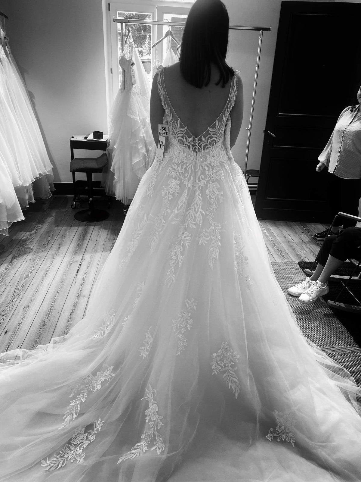 Robe de mariée, Vêtements | Femmes, Enlèvement, Comme neuf, Robe de mariée