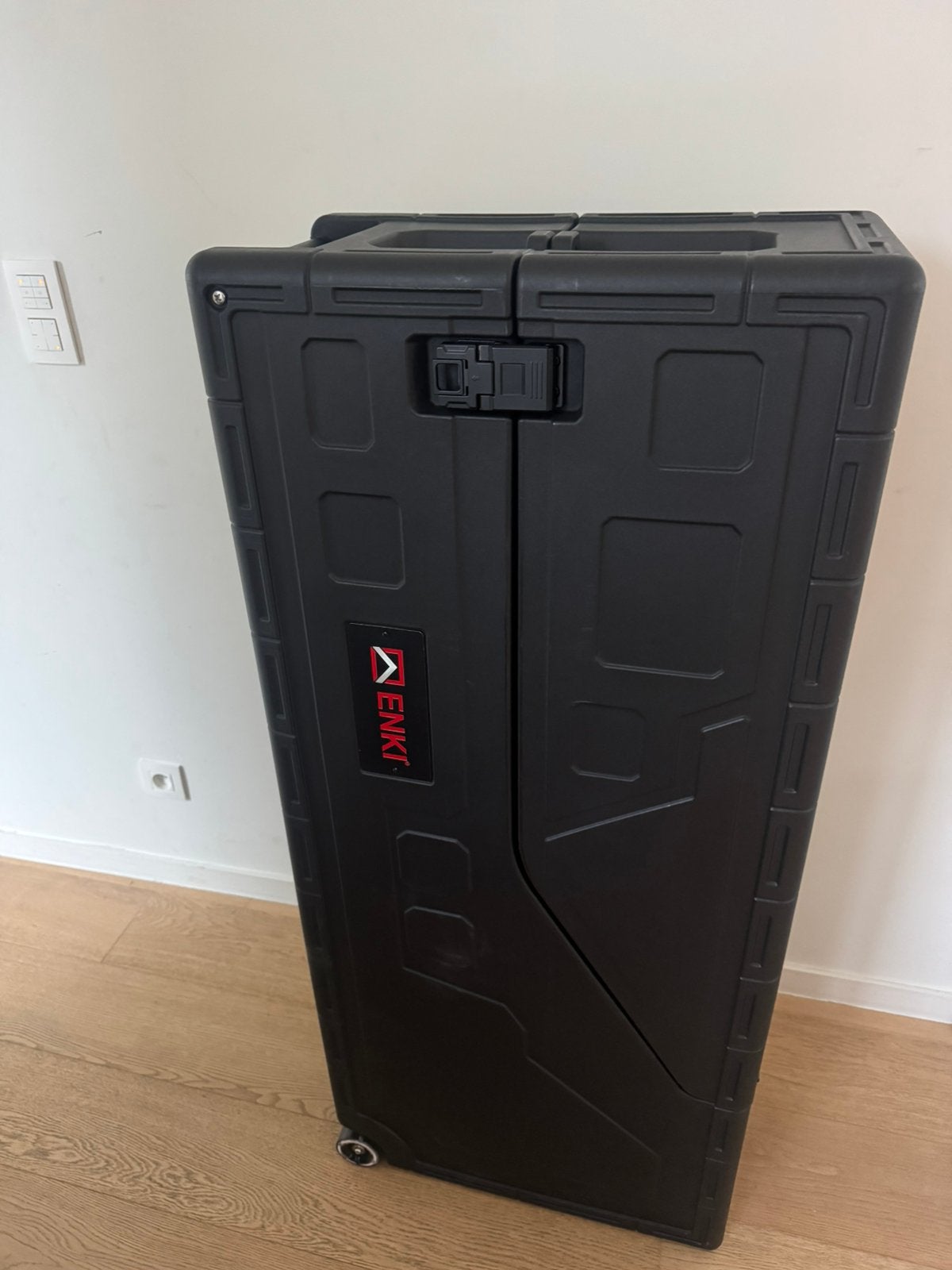 Enki X-V electric case, Ophalen, Zo goed als nieuw, Elektrische gitaar