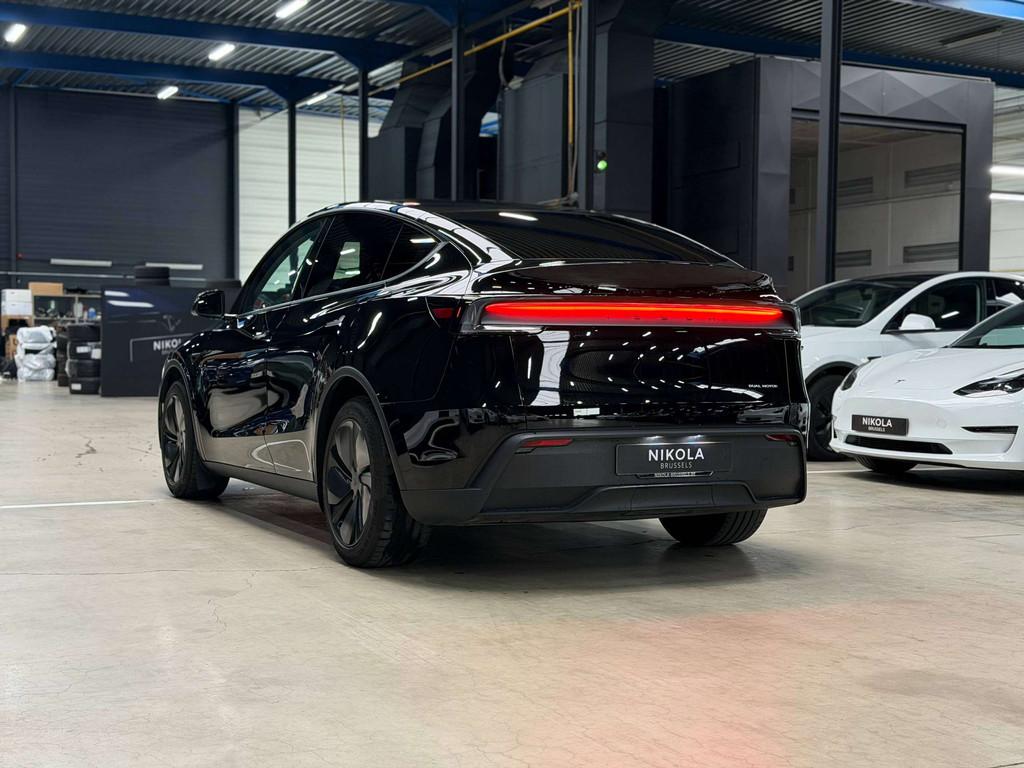 Tesla Model Y JUNIPER - PREMIUM - LONG RANGE - ALL WHEEL DRI, Autos, Tesla, 378 kW, Achat, Entreprise, Noir
