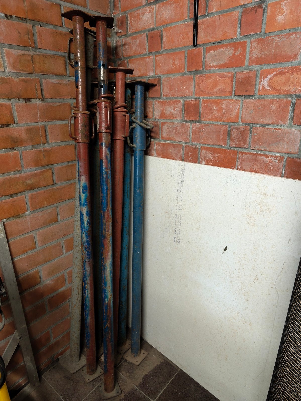 Draaistempels (stations), Doe-het-zelf en Bouw, Ophalen