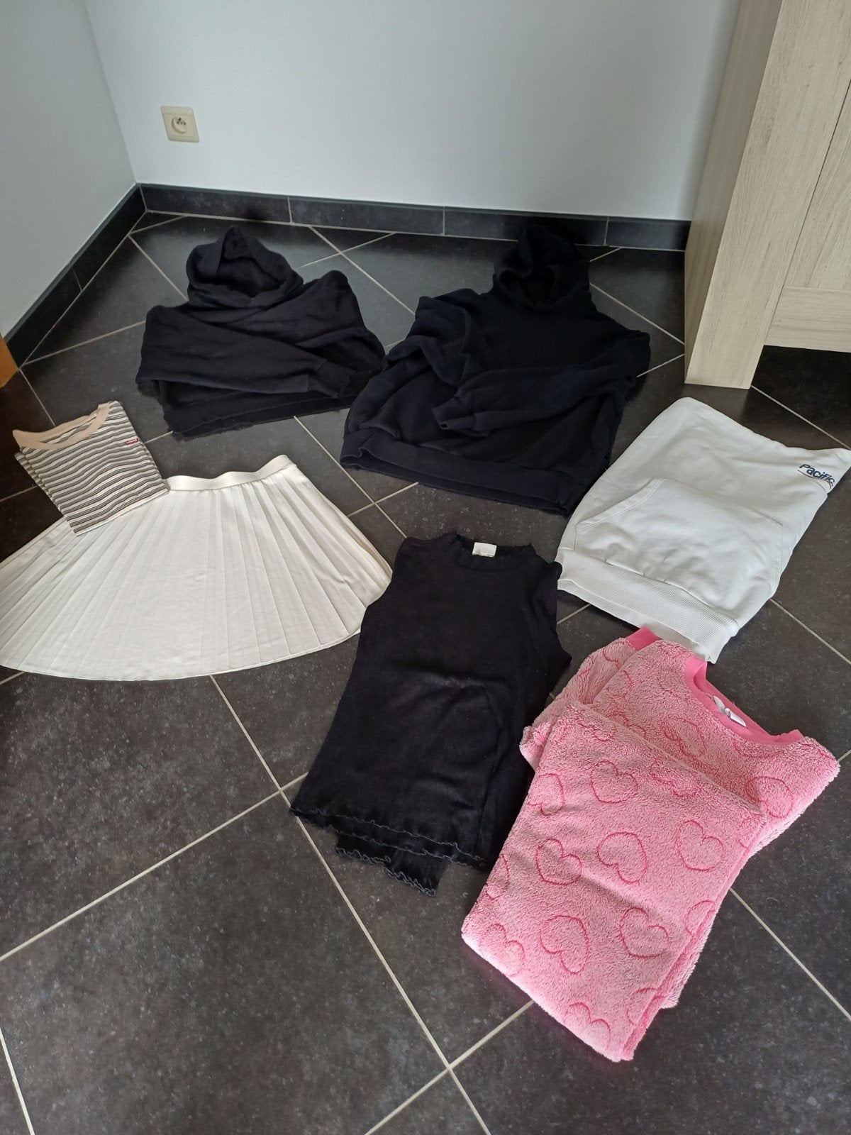 pakket tienerkledij maat xs /smal, Kleding | Dames, Ophalen