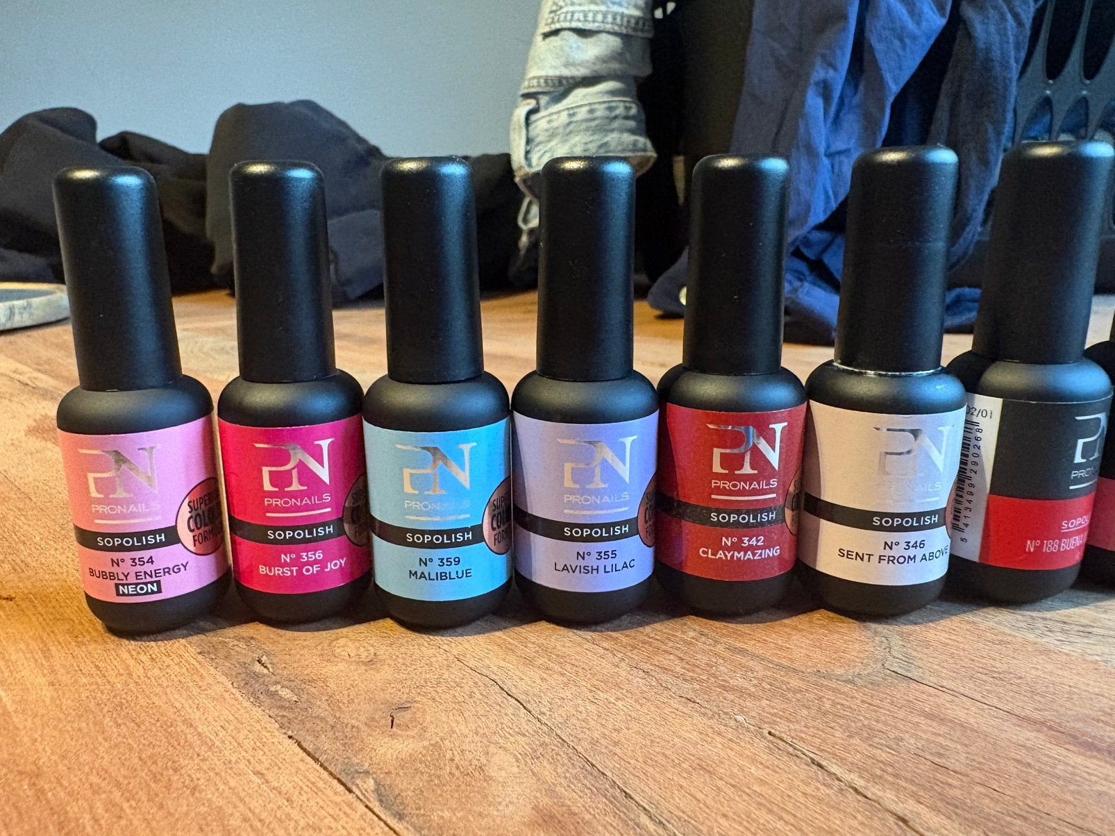 Pronails, Ophalen, Zo goed als nieuw, Handen en Nagels, Make-up