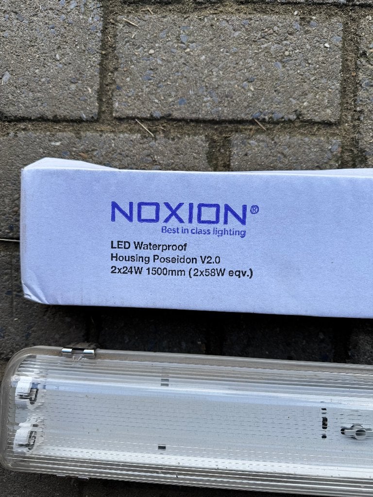 armaturen + TL lampen, Doe-het-zelf en Bouw, Bouwverlichting, Ophalen, Nieuw, Lamp met armatuur