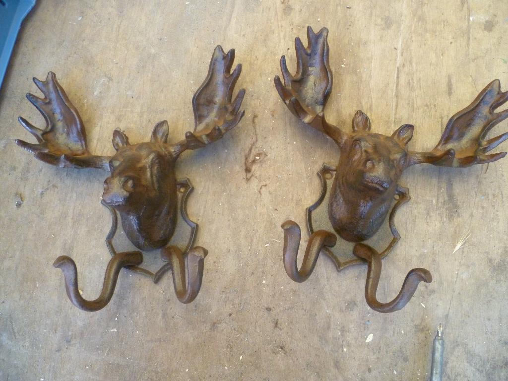 2 GIETIJZEREN KAPSTOKKEN, Antiek en Kunst, Curiosa en Brocante, Ophalen