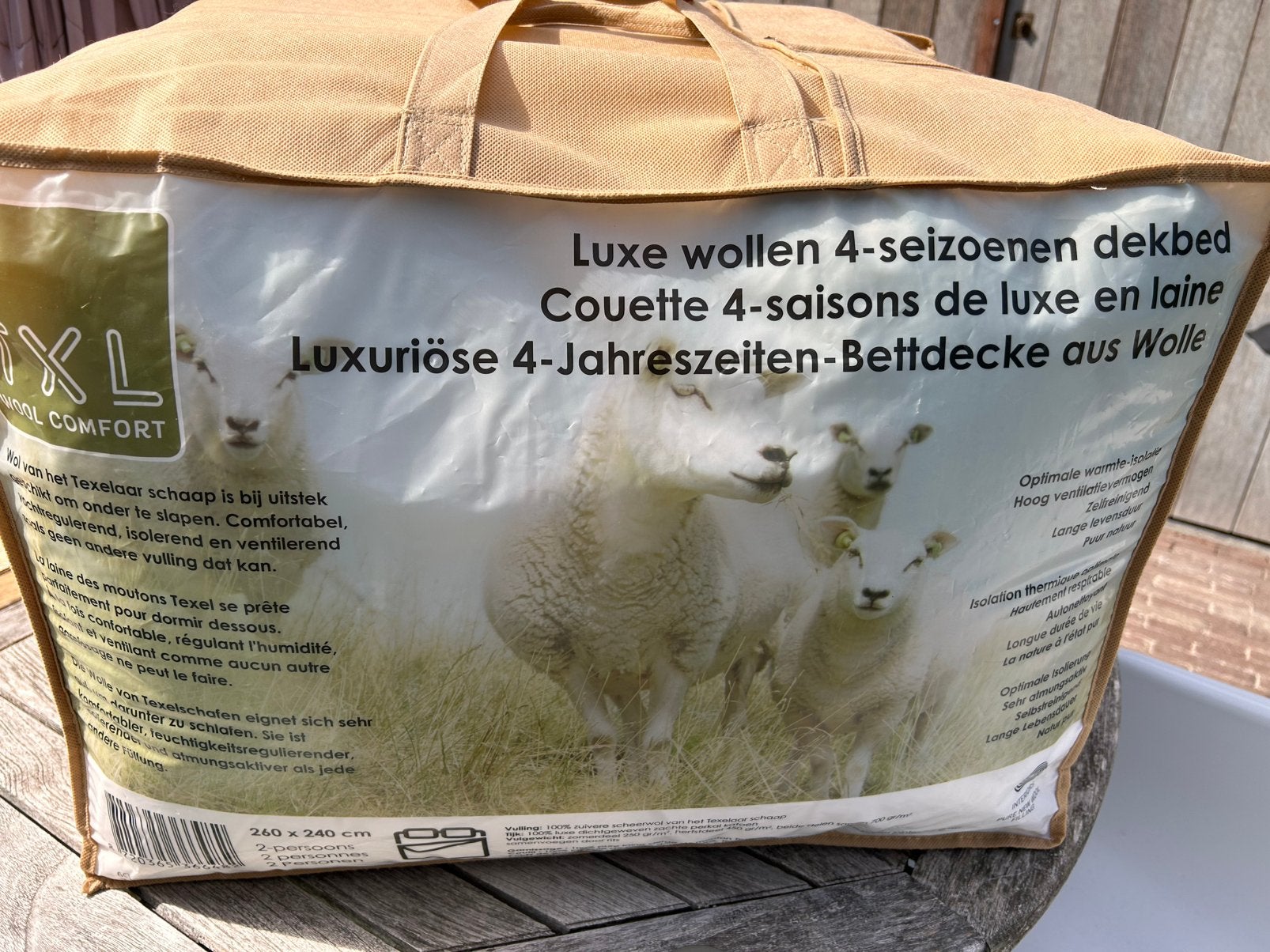 Dekbed wol + dekbedovertrek 240x260, Huis en Inrichting, Ophalen, Zo goed als nieuw, Wol, Dekbedovertrek