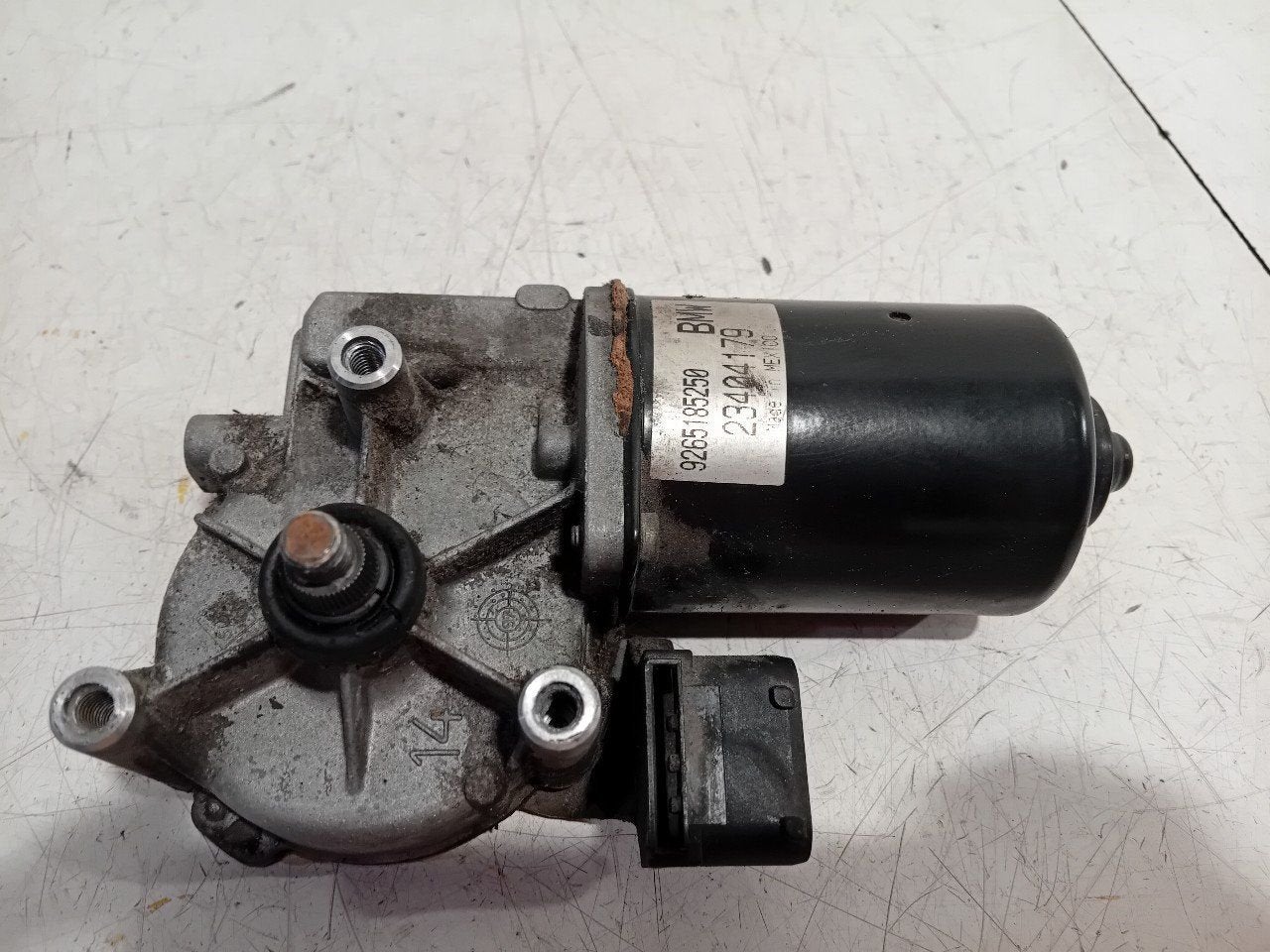 Ruitenwissermotor voor BMW Z3, BMW, Onderdelen@venauto.nl, Van der Ven Autorecycling B.V., Ettenseweg 76, 4706 PB Roosendaal, The Netherlands
