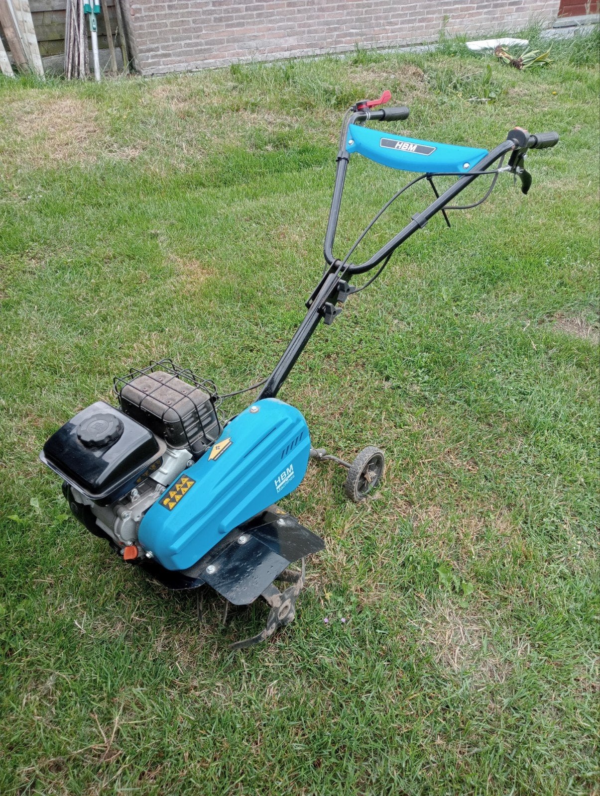 tuinfrees, Ophalen, Benzine, Nieuw, HBM machines