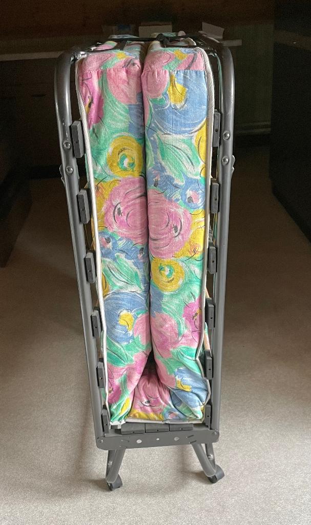 eenpersoonsbed plooibaar, Une personne, Utilisé, Autres matériaux, 190 cm ou moins