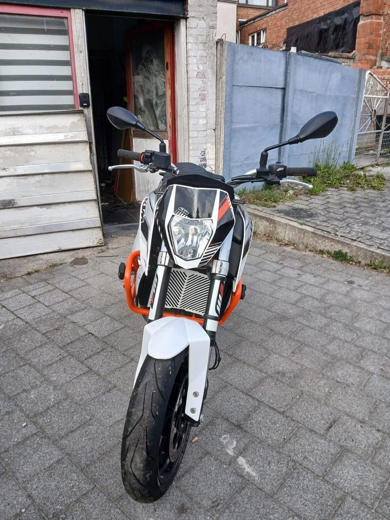 Ktm duke 690