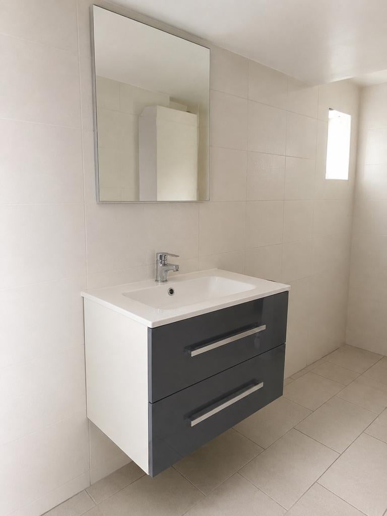 Meuble de sale de bain + miroir, Enlèvement, Comme neuf, Meuble lavabo