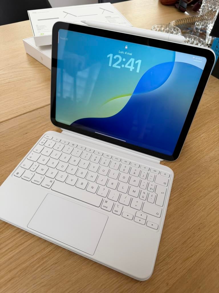 iPad + Apple housse clavier + Apple pencil, Informatique & Logiciels, Enlèvement ou Envoi, Comme neuf