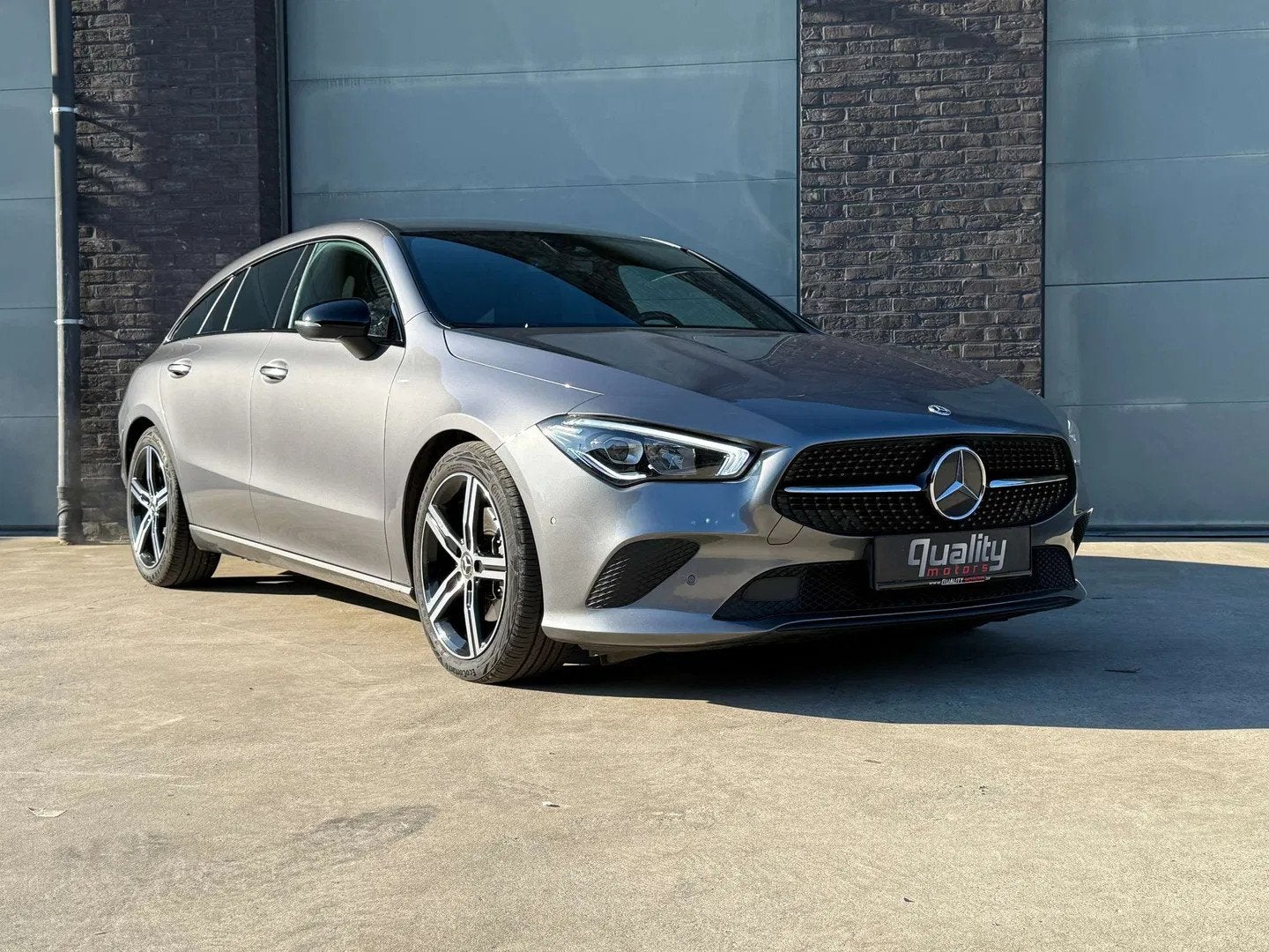 Mercedes-Benz CLA-Klasse 180 d / KEY-LESS / GROTE NAVI / CAM, Auto's, Automaat, CLA, Gebruikt, 4 cilinders