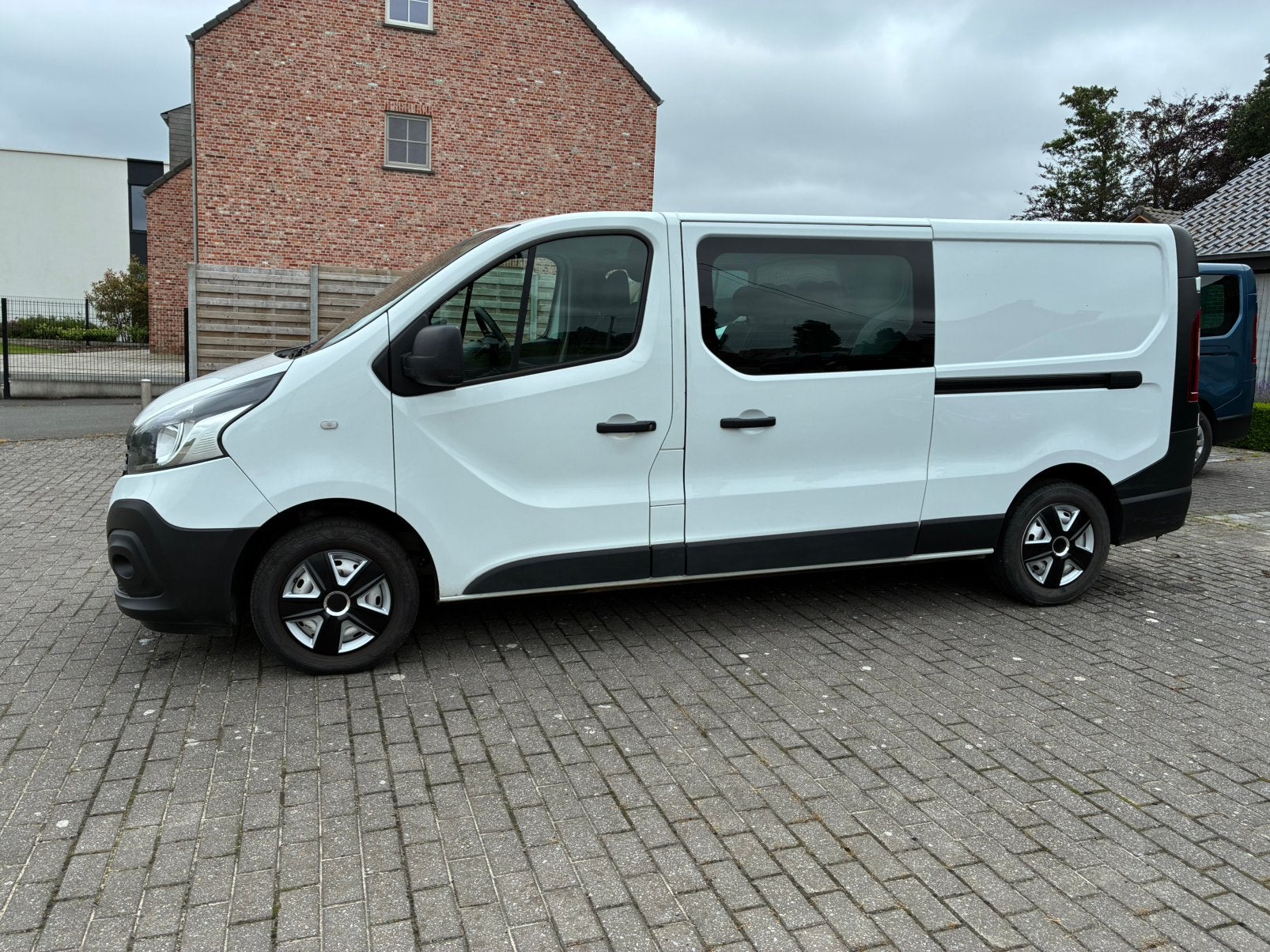Trafic  L2 H1 Dubbel Cabine , Amper 27.000 km !!  16500+ btw, Voorwielaandrijving, Stof, 4 cilinders, Wit