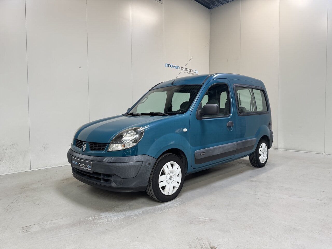 Renault Kangoo 1.2 Benzine Man. - 5 pl - Radio - Export!, 0 kg, Verrouillage central, 0 cylindres, 5 places