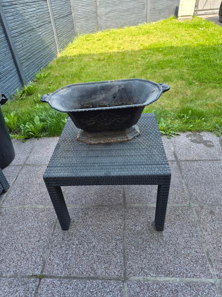Jardinière/charbonnière, Tuin en Terras, Ophalen