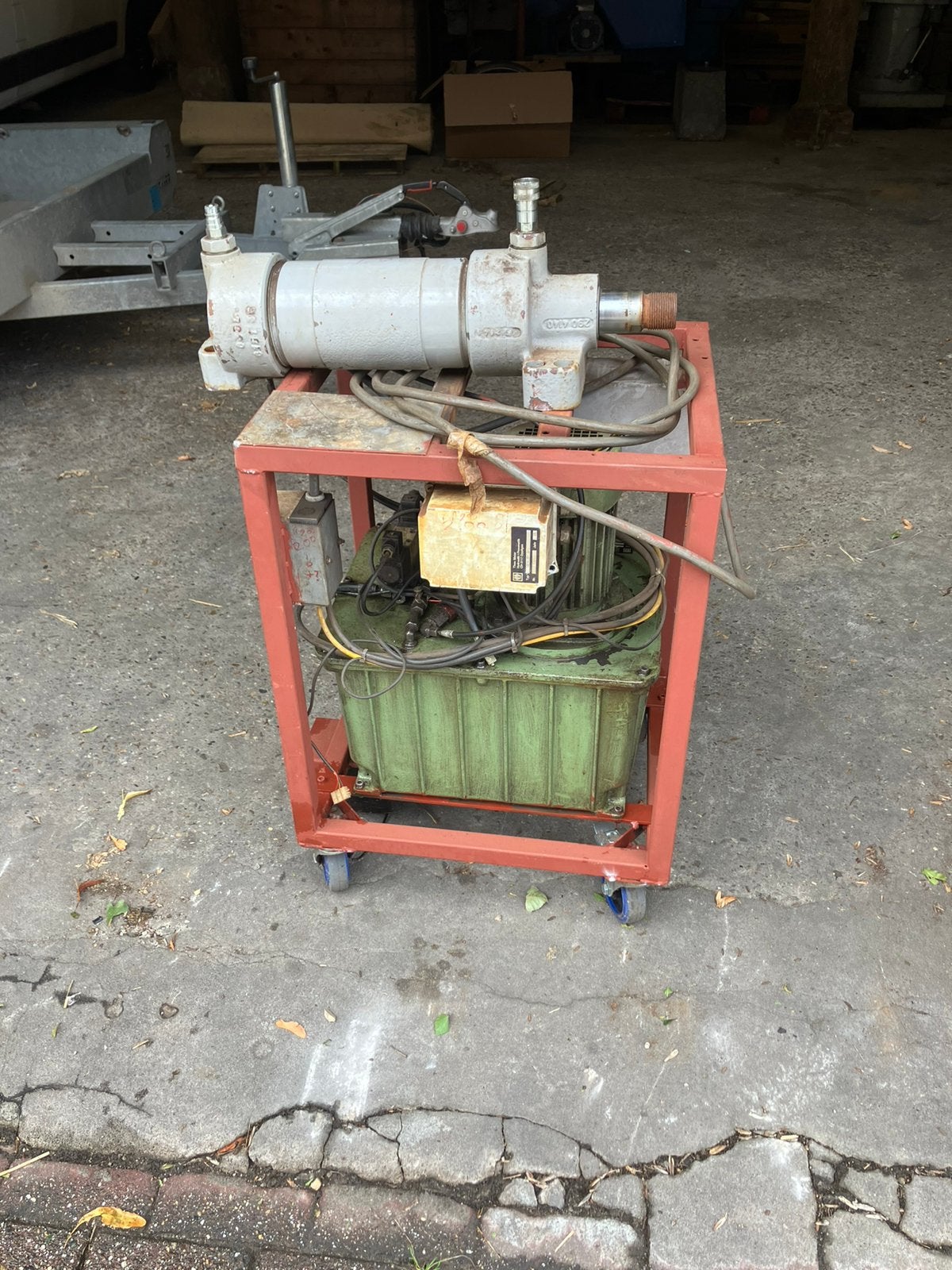 Unité hydraulique avec vérin, Enlèvement
