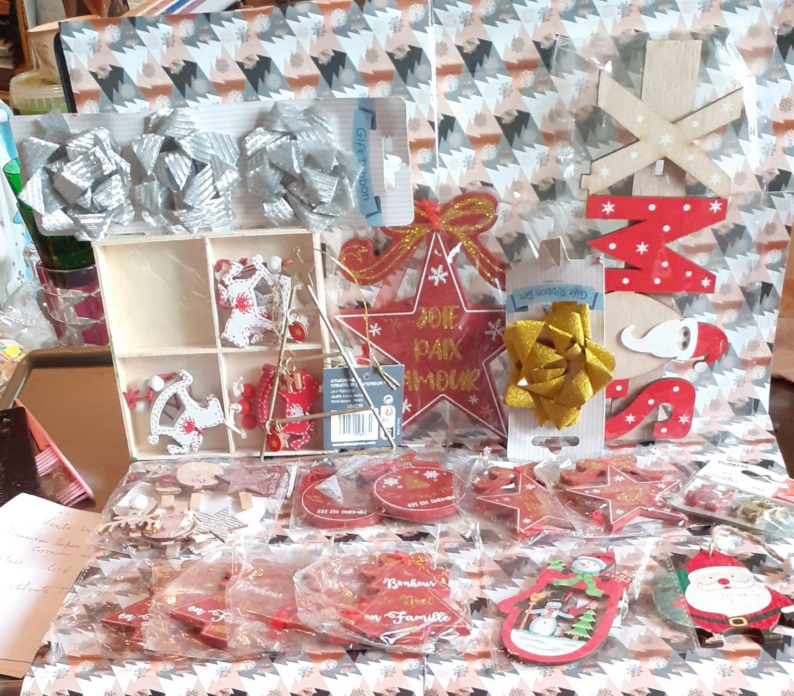 lot de deco en bois de noël 30 pieces + 4 nœud cadeau, Enlèvement ou Envoi, Neuf
