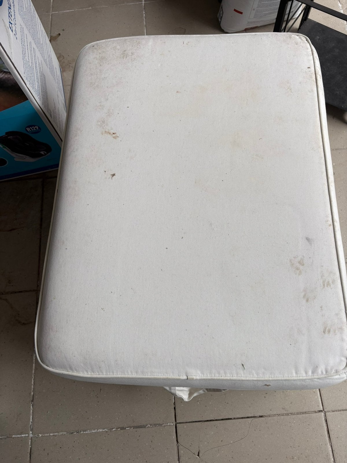 Pouf/repose pieds ikea, Enlèvement, Comme neuf