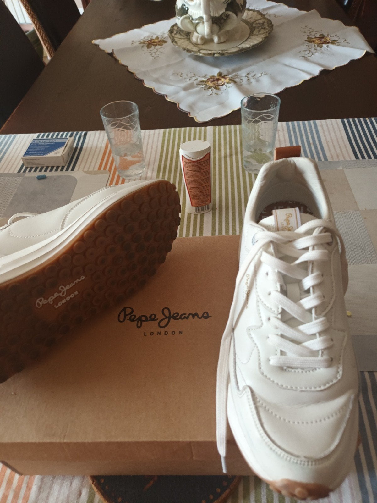 volledig nieuw paar sneackers "PEPE JEANS "  e, Ophalen of Verzenden
