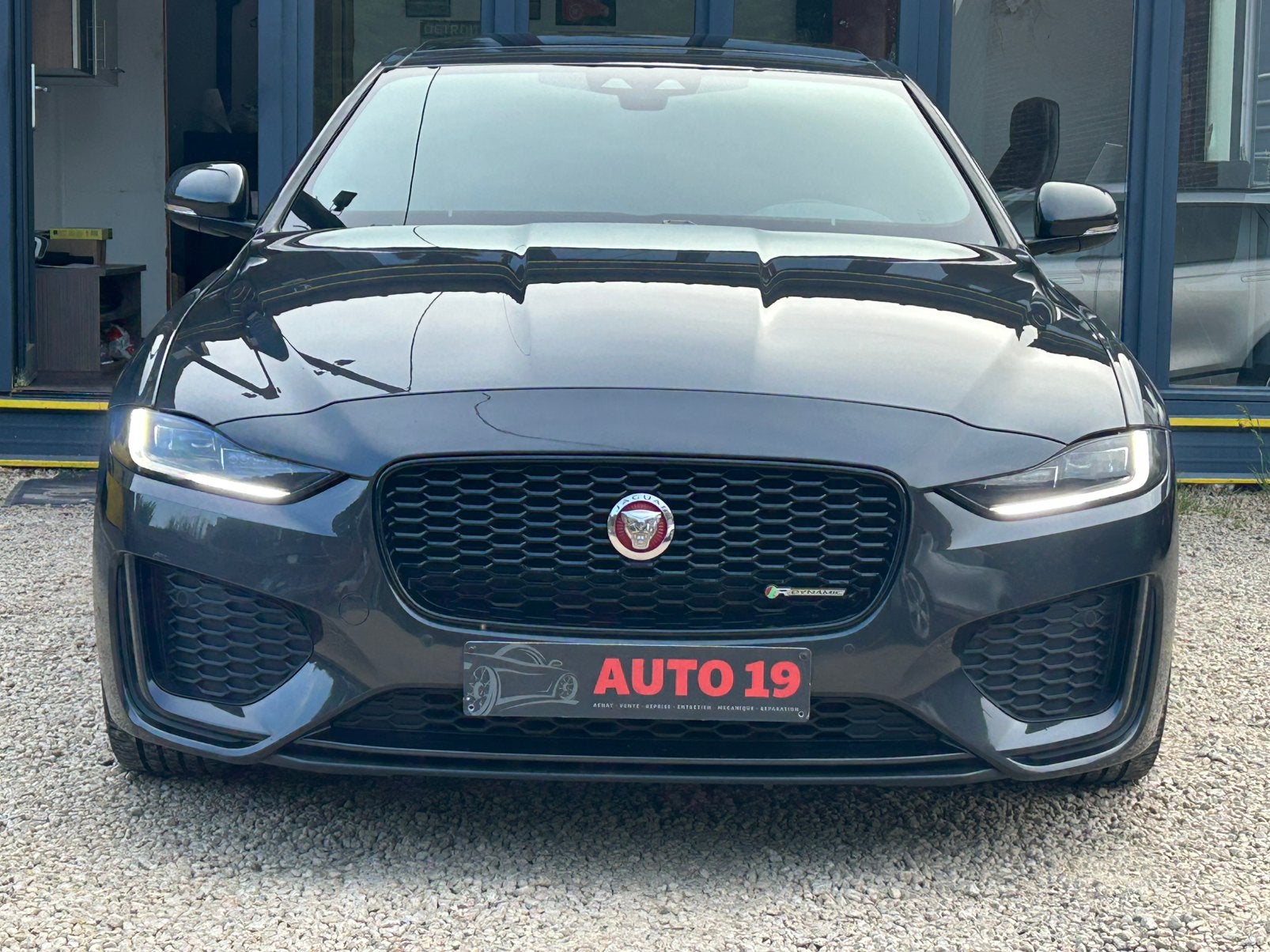 JAGUAR XE 2.0 D AWD R-Dynamic S (EU6, Autos, Jaguar, Bluetooth, Achat, Euro 6, Automatique