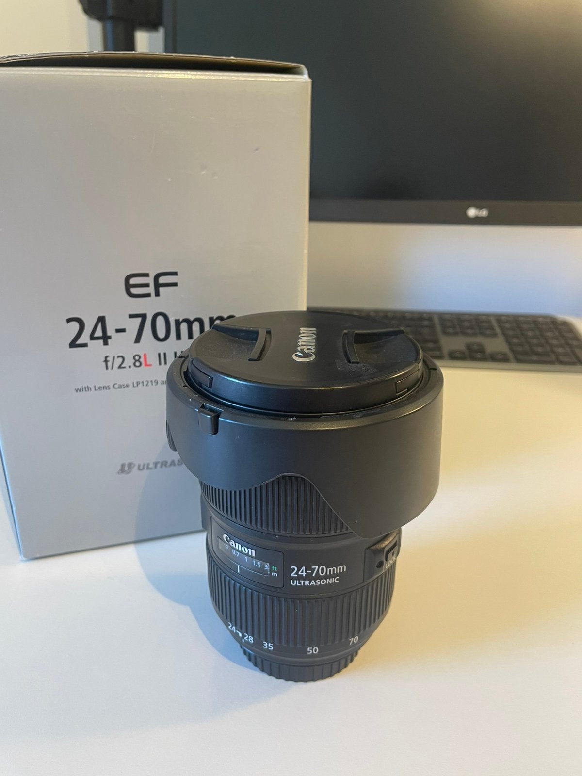 Canon EF 24-70mm f/2.8L II USM, Ophalen, Zo goed als nieuw, Canon, Canon EF