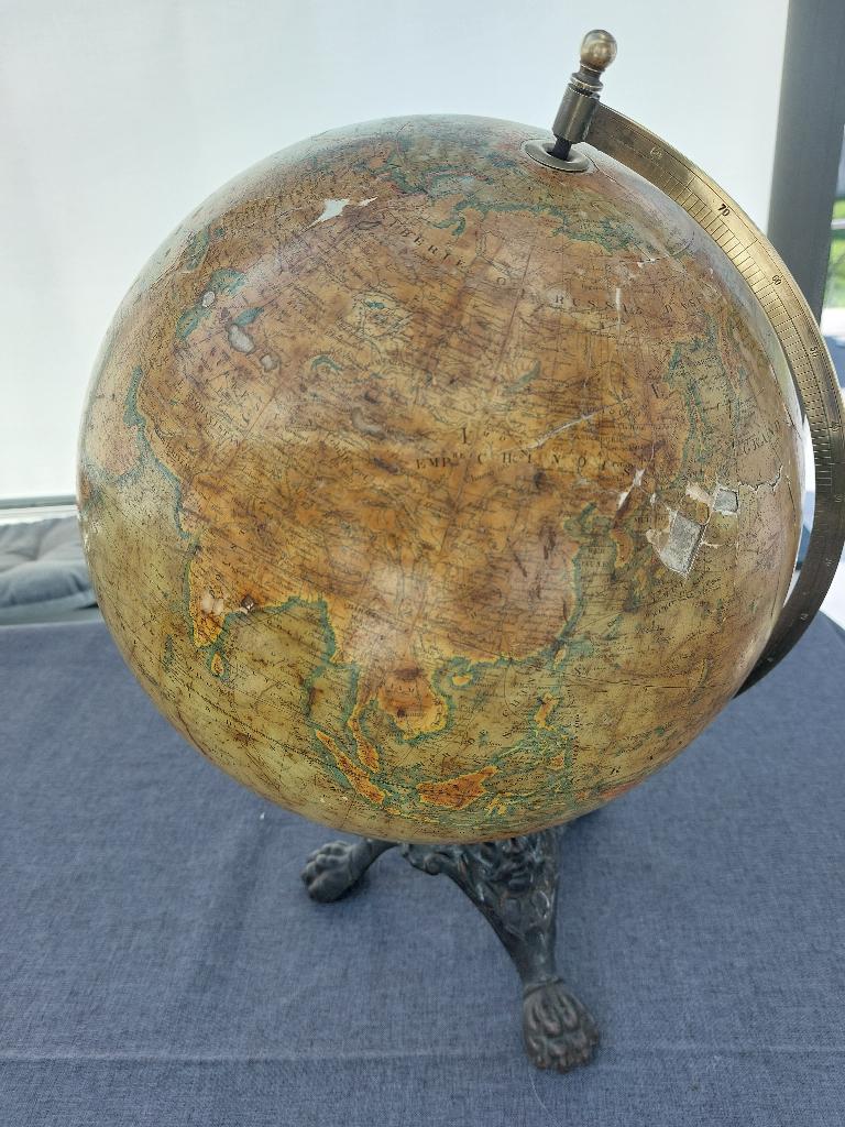 Ancien globe terrestre j. lebegue & cie pied fonte, Antiquités & Art, Enlèvement