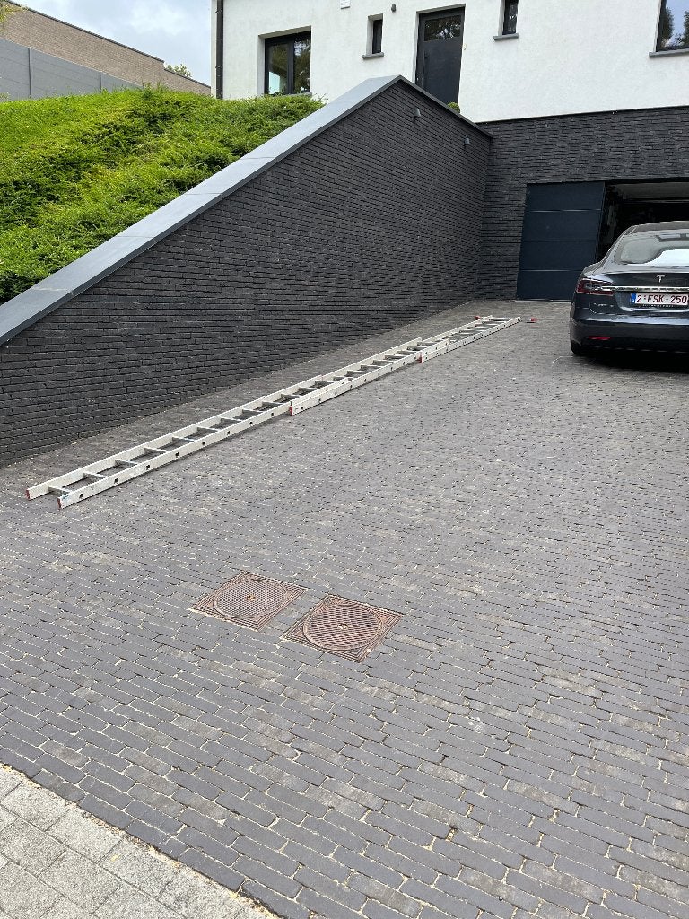 3 -delige uitschuifladder - hoogte 7,85 meter, 3 x 12 treden, Ophalen, Zo goed als nieuw, Ladder, Opvouwbaar of Inschuifbaar