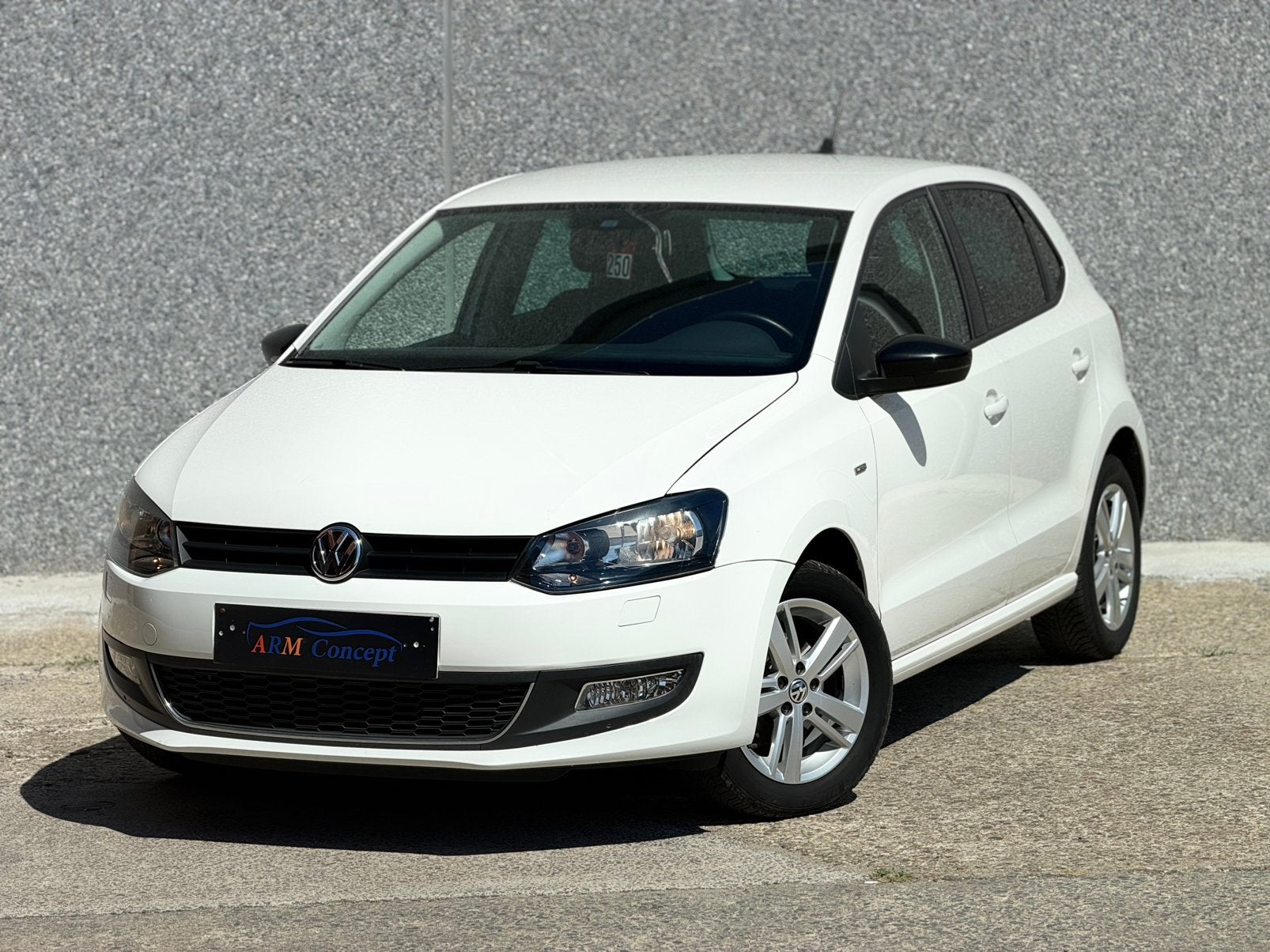 Volkswagen Polo 1.2 Essence MATCH 2013 EURO 5 garantie 1 an, Auto's, Euro 5, Zwart, https://public.car-pass.be/vhr/96c4d42e-f68a-4c3c-9752-ee4845ab7327