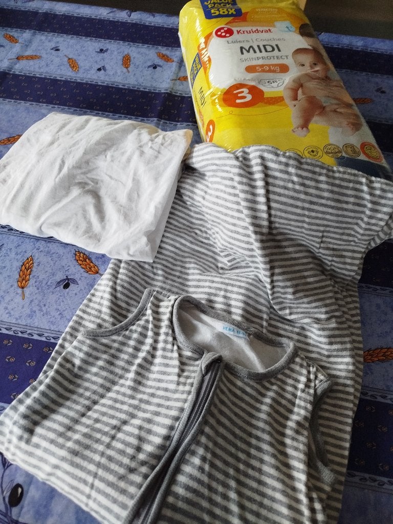 babyslaapzak, lakentje, pampers, Kinderen en Baby's, Dekens, Slaapzakjes en Inbakerproducten, Ophalen, 80 cm, Zo goed als nieuw