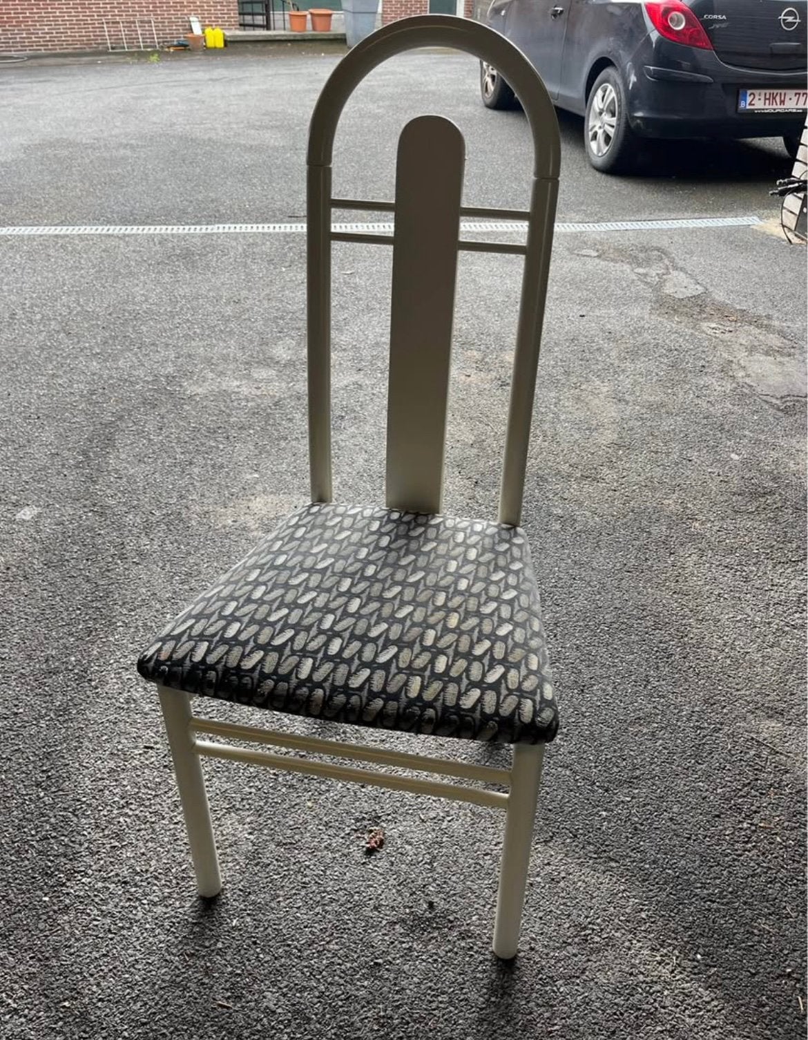 Gratis stoelen, Enlèvement, Utilisé