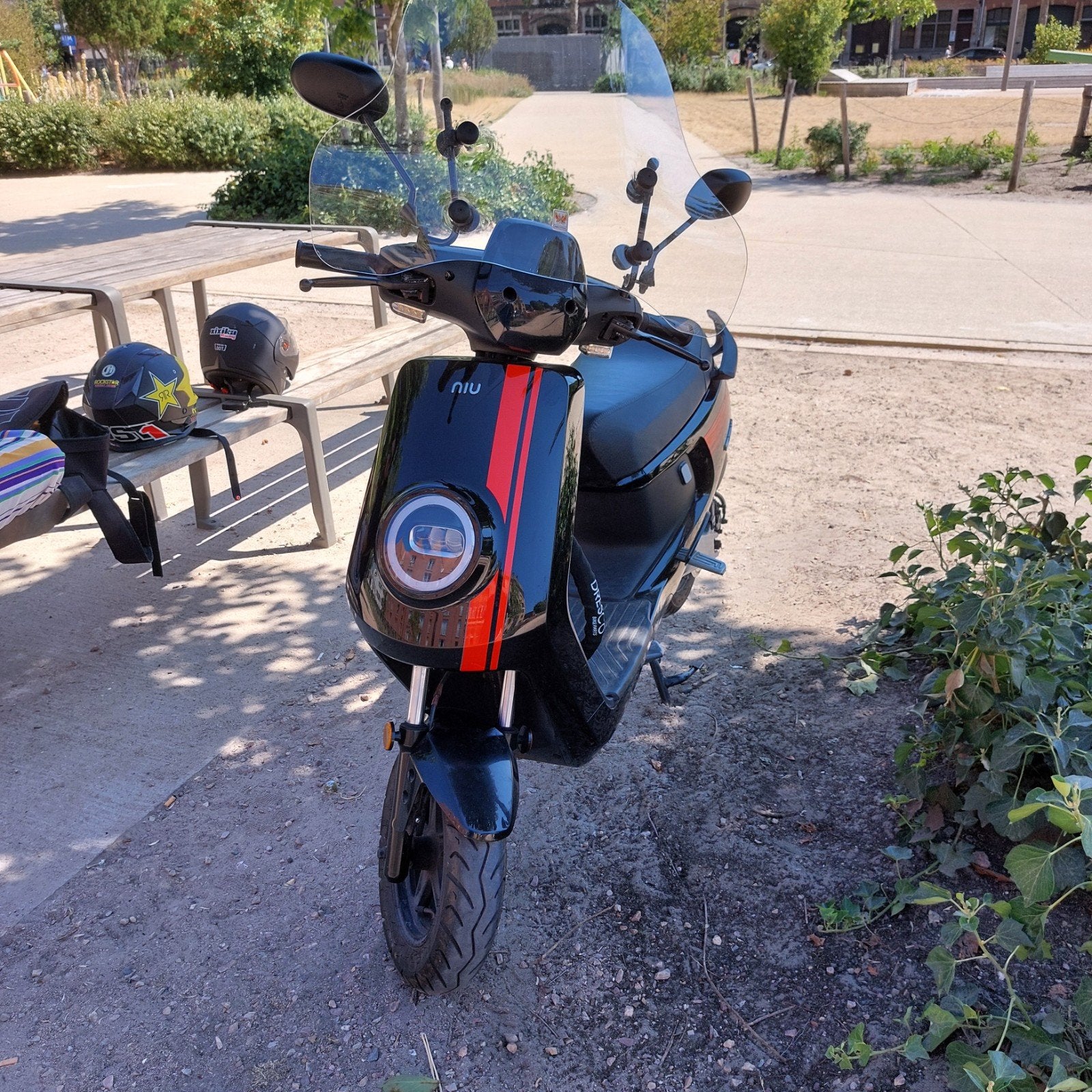 niu mqi sport 45 kmh brommer., Ophalen, Niu, Elektrisch, 50 cc