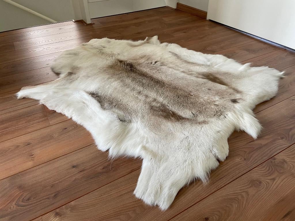 Scandinavische rendierhuid - wit tot kastanjebruin, Huis en Inrichting, Ophalen, 100 tot 150 cm, Zo goed als nieuw, Overige vormen