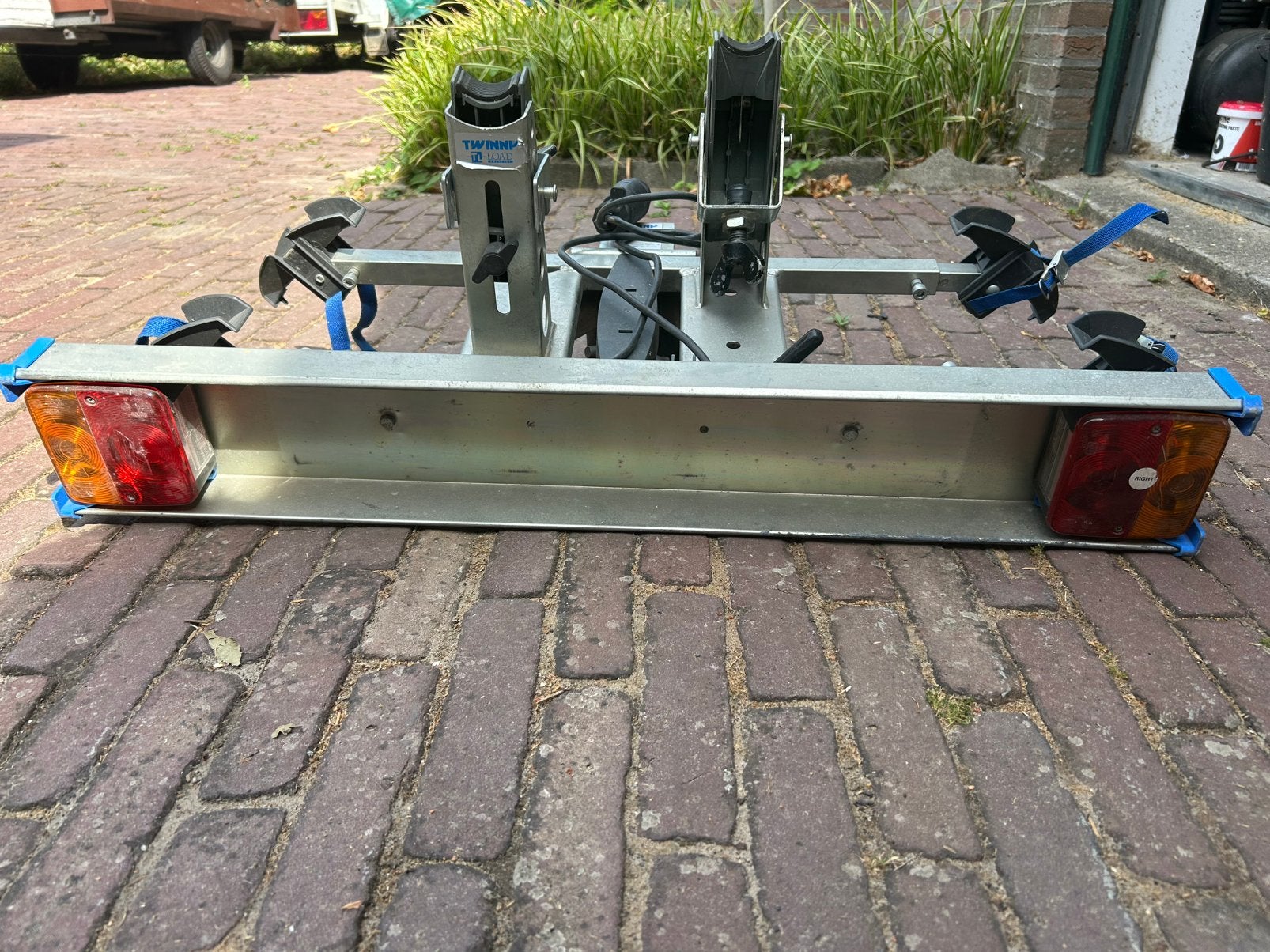 Kantelbare Twinny Load fietsendrager voor 2 fietsen, Ophalen, 2 fietsen, Zo goed als nieuw