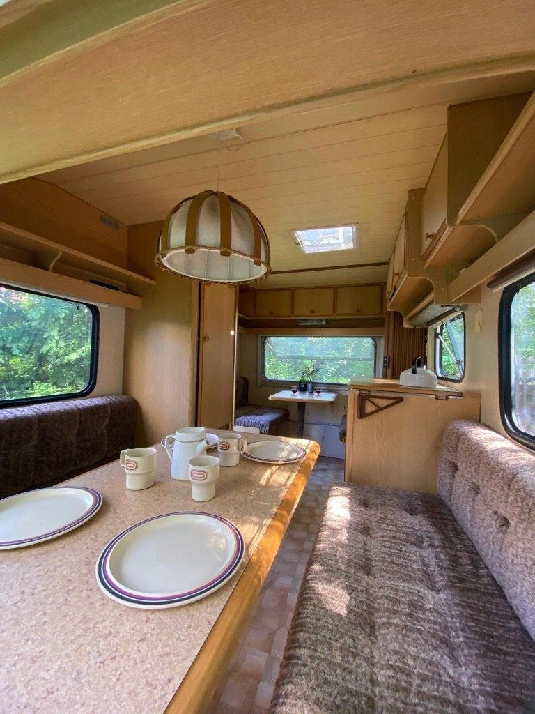 Knaus Caravan 1982 - 750kg Goed onderhouden en Keuringsvrij, Treinzit, Tot en met 3, Particulier, 4 tot 5 meter