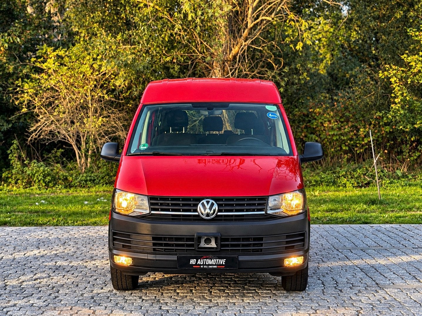 Volkswagen T6 2.0TDI 150CV DSG L2H2 • 8PLCS • NAVI • CARPLAY, Autos, Rouge, Entreprise, Garantie prolongée, Entretenue par le concessionnaire