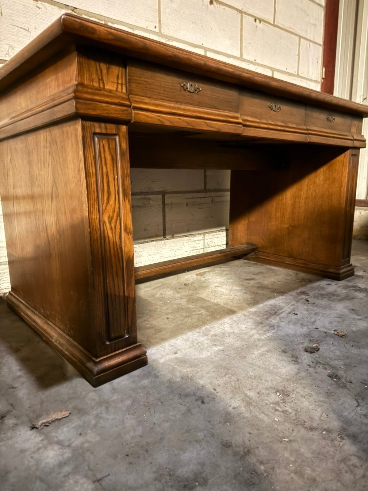 Bureau hout antiek, Ophalen