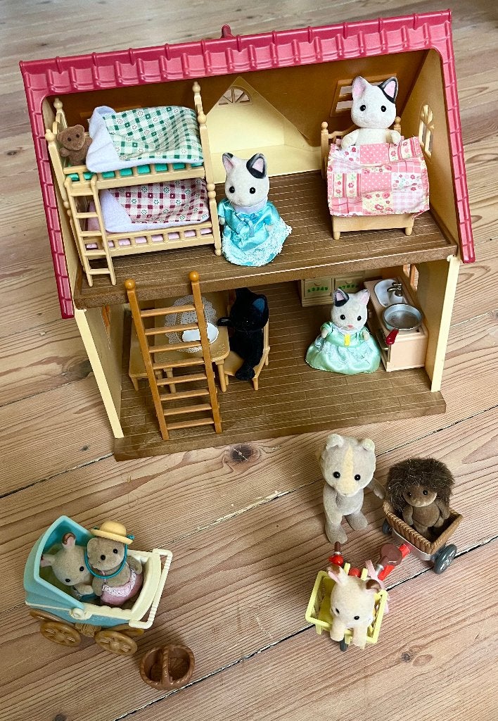 Sylvanian Families, poppenhuis en boomhut, Kinderen en Baby's, Ophalen, Gebruikt, Poppenhuis