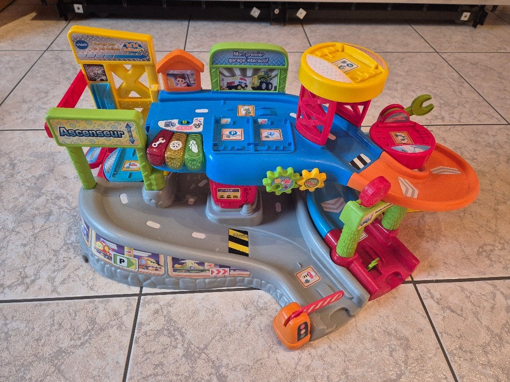 VTech - Mon premier garage interactif - Tut Tut Bolides, Enlèvement, Comme neuf, 6 mois à 2 ans