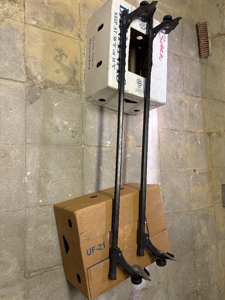 Barre de toit pour voiture, Enlèvement, Utilisé